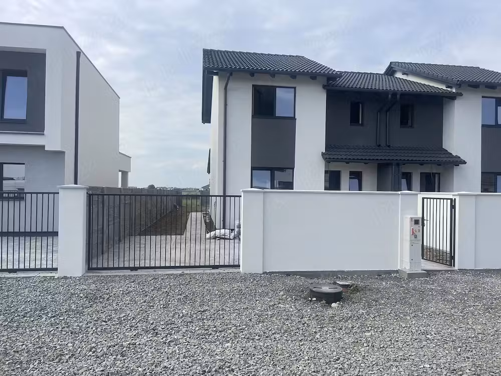 Duplex cu etaj Sacalaz