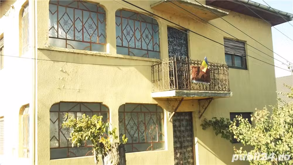 Vanzare  Schimb Vila+terenuri intravilane
