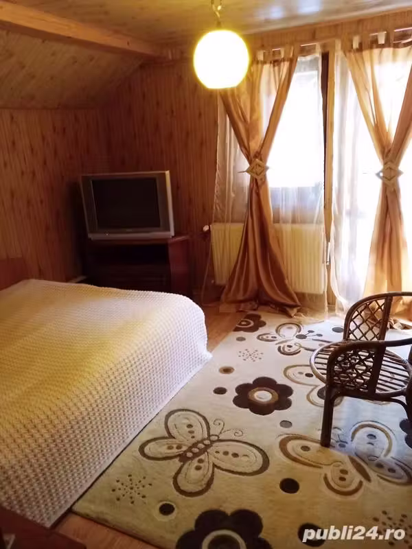 Vand casa in zona Raul Sadului jud Sibiu 225000eur negeciabil