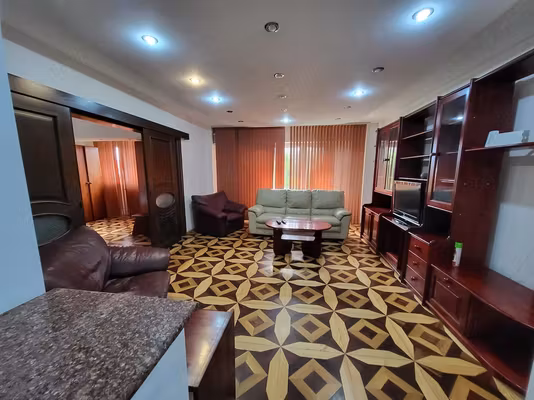 Apartament Decebal-Mihai Bravu