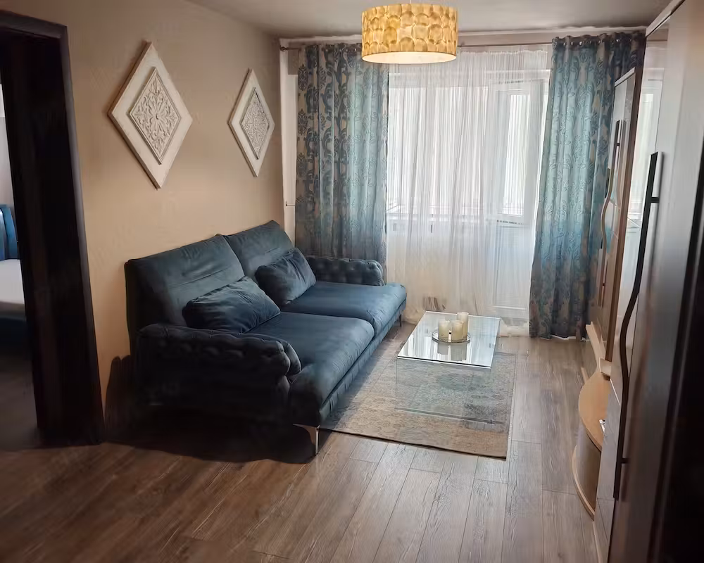 Etaj 2,zona Zahana