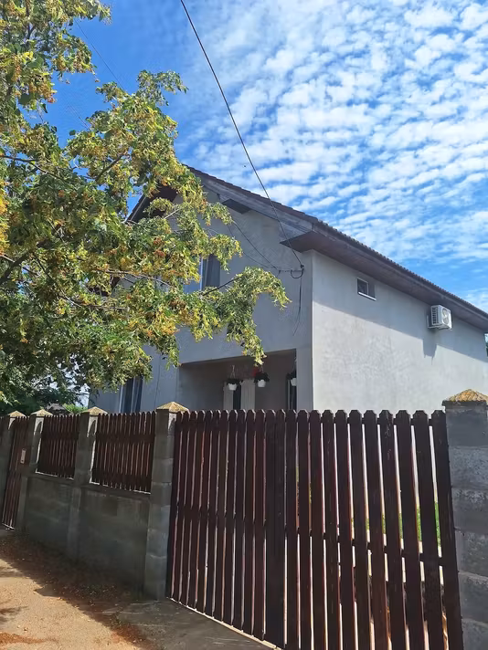 Casă Sofronea