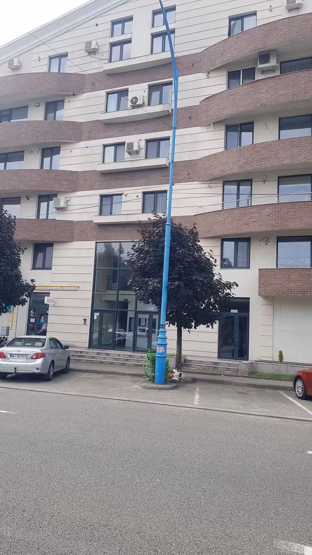 De închiriat apartament 2 camere