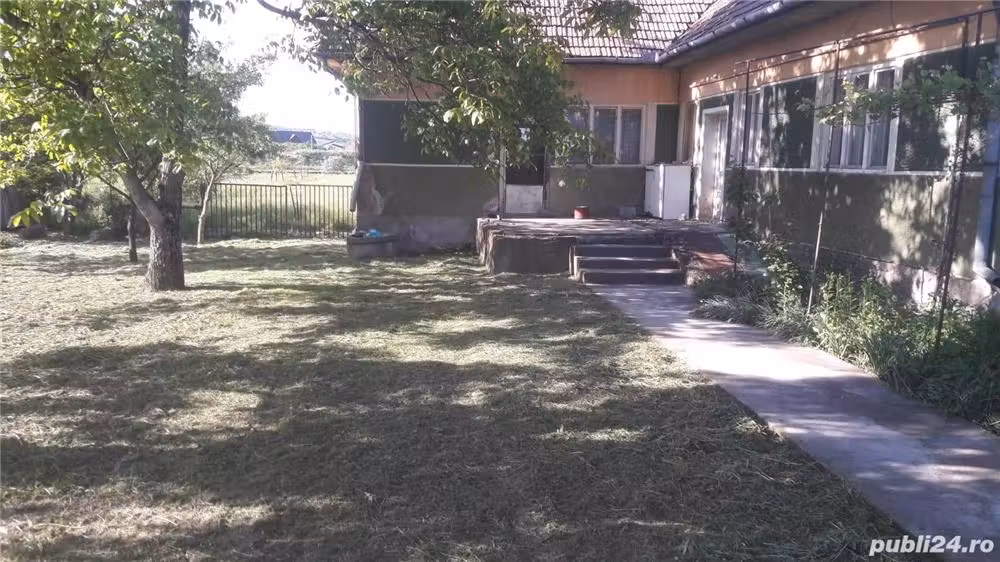 Casă · 100 m², Ungheni, Ungheni