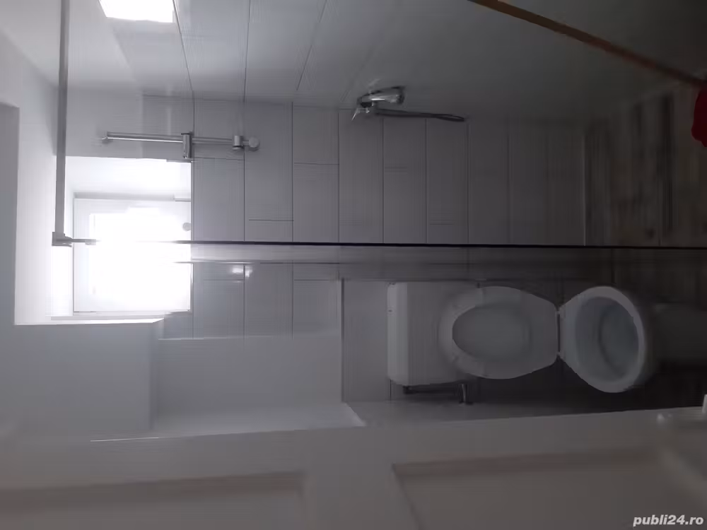 Proprietar inchiriez 2 camere ultra central
