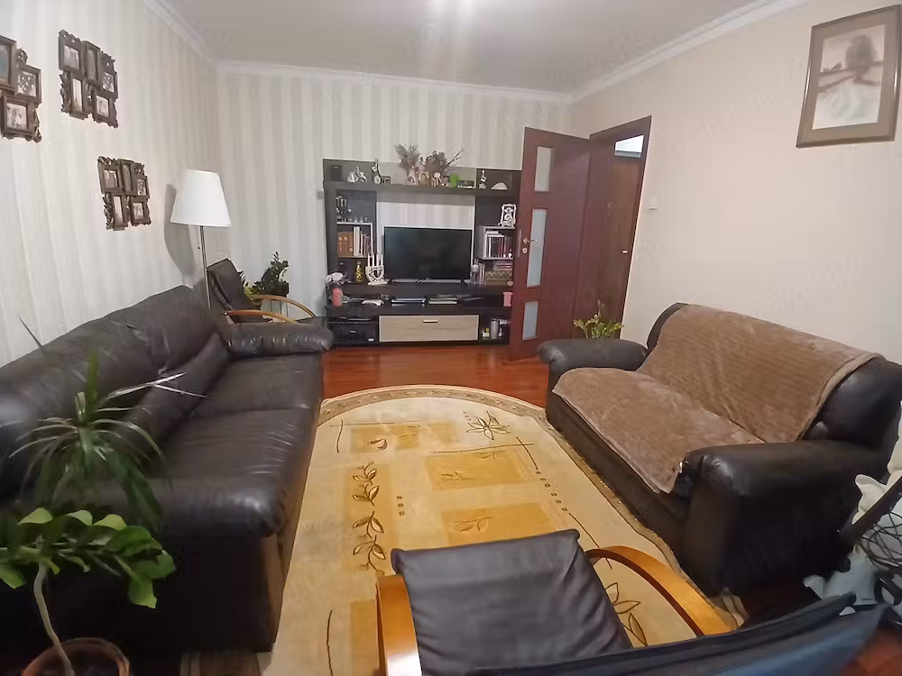 Proprietar Apartament 4 Camere Decomandat Berceni Mobilat Premium