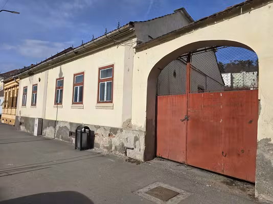 Casă Ultracentral