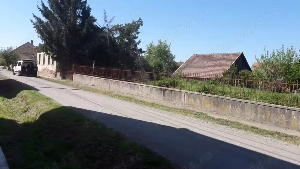 De vanzare casa in comuna Urziceni judetul Satu Mare
