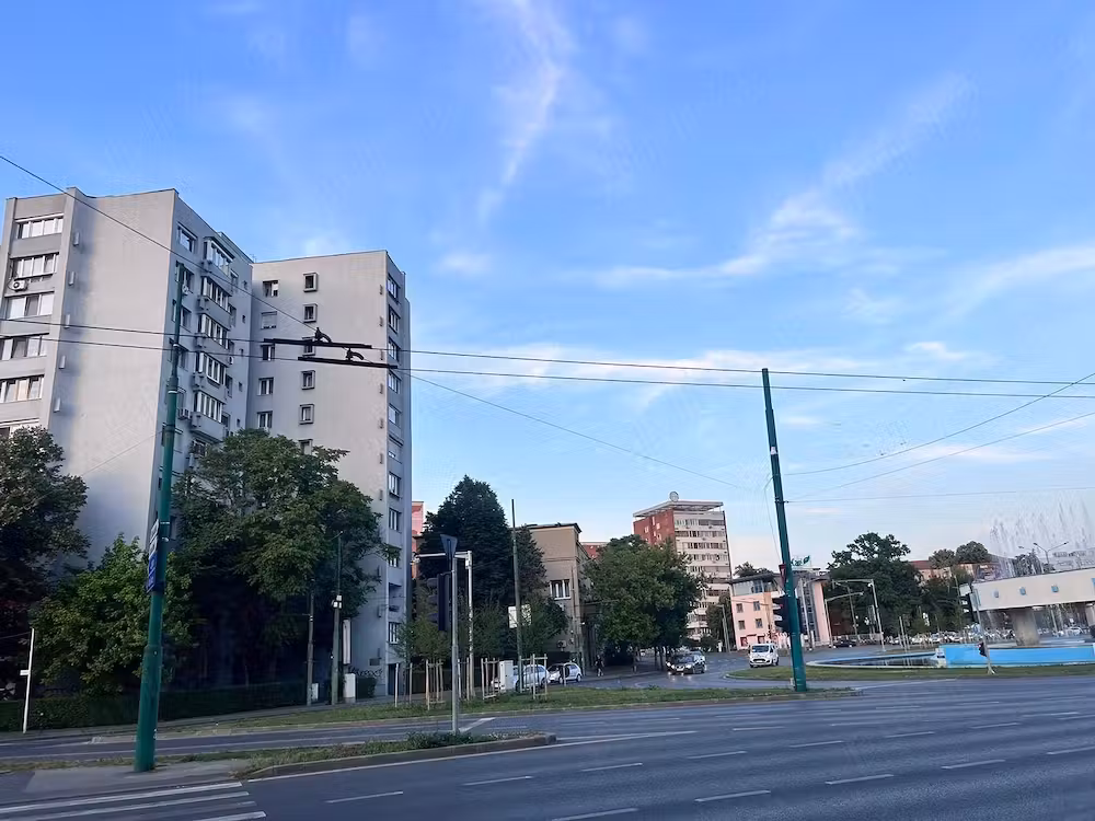 Proprietar inchiriez ap.4 camere ultracentral