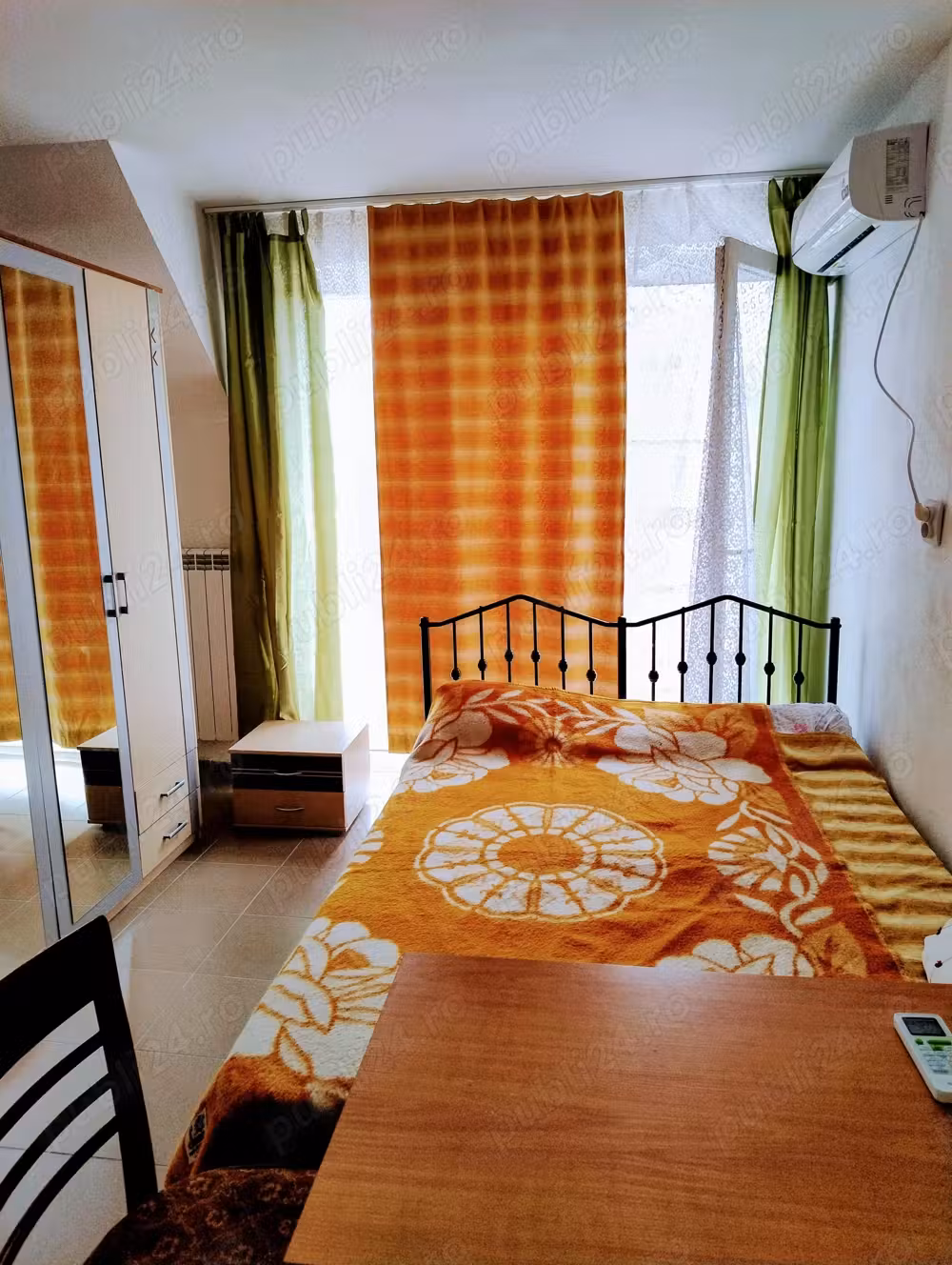 inchiriez garsoniera in Timisoara, zona Plopi, linia E8