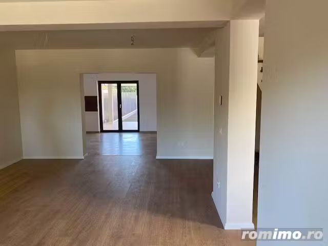 vila de lux 4 camere tip duplex , finalizat ,pozitie buna