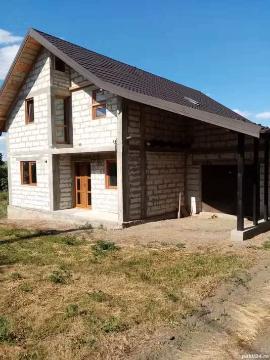 Casă Voinesti