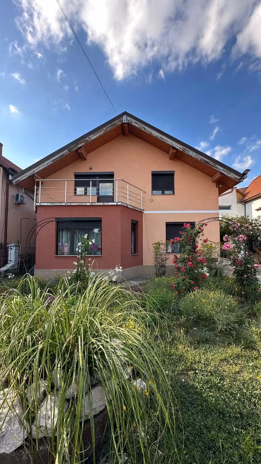 Casă · 6 camere · 252 m², Ghiroda, ghiroda