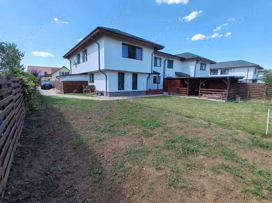 Casă Magurele