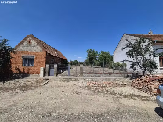Casă Paru