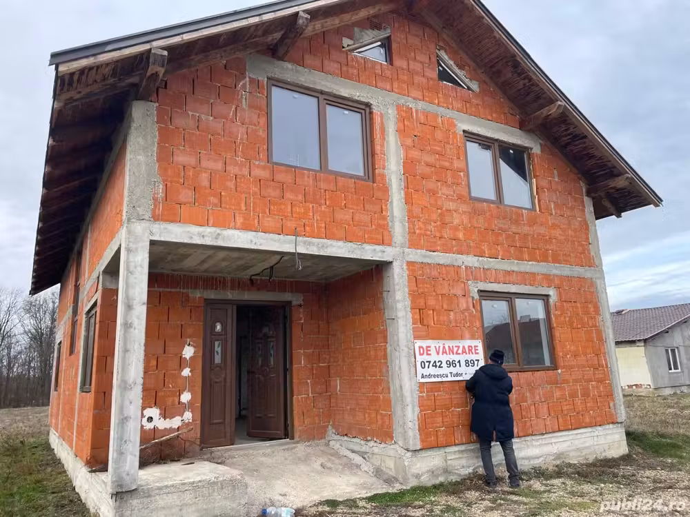 Vând Casă și Teren în Râturile Medieșului