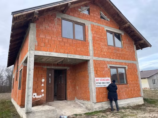Casă Medies-Raturi