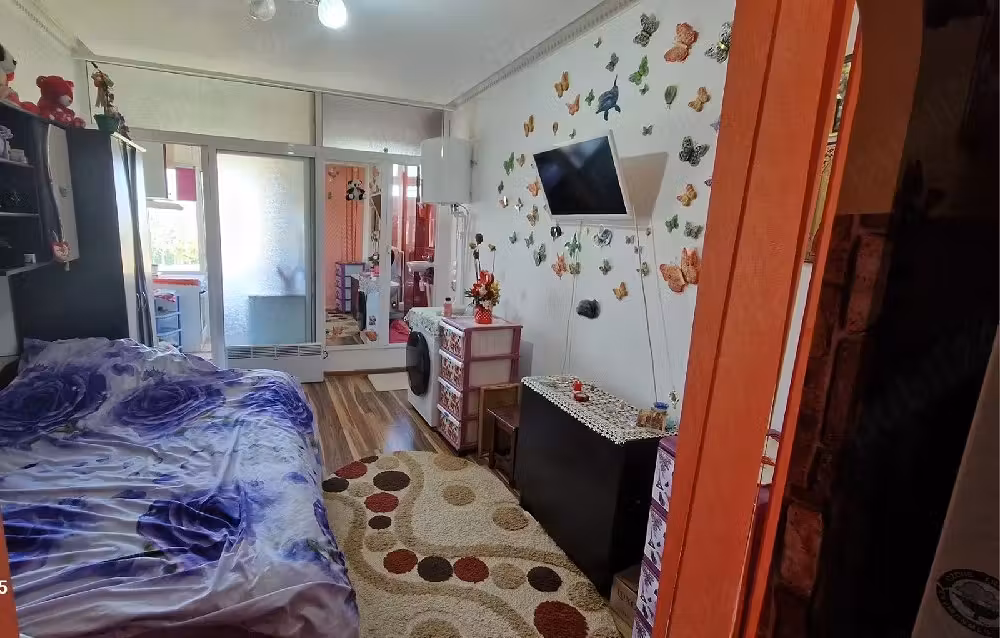 De vanzare garsoniera zona Dalas