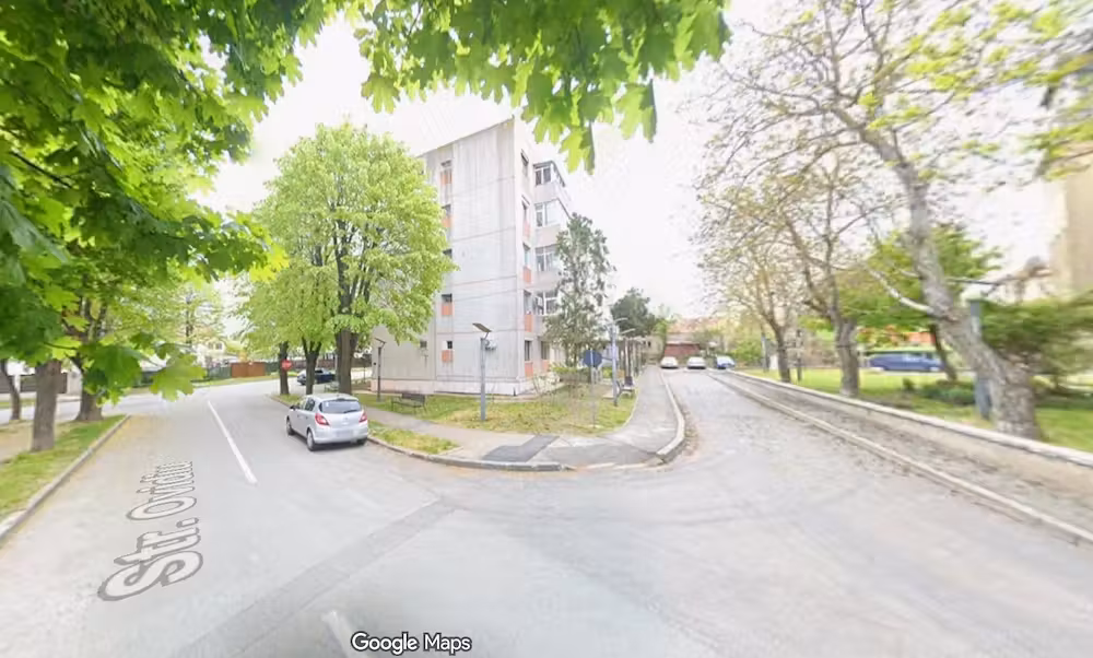 Vand apartament 3 camere ultracentral Techirghiol