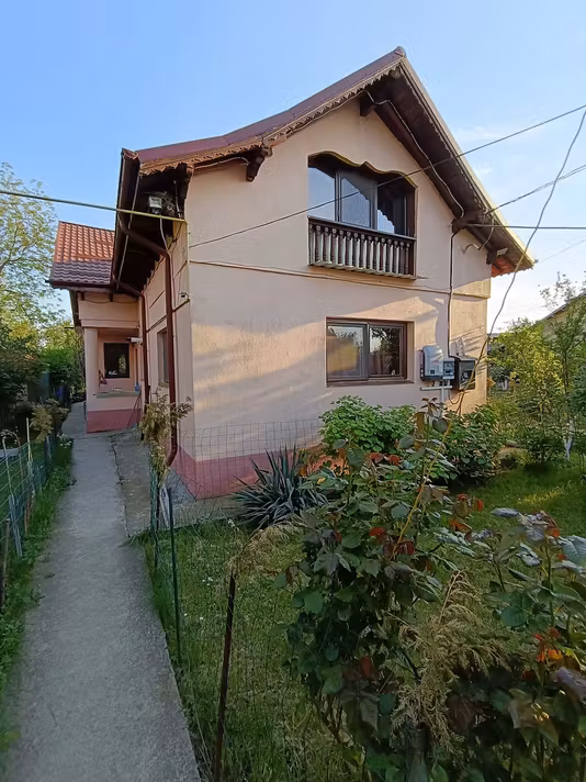 Casă LIPANESTI