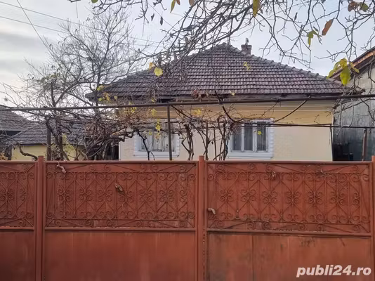 Casă Dumbraveni