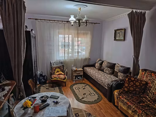 Apartament str.Siiret, linga gara