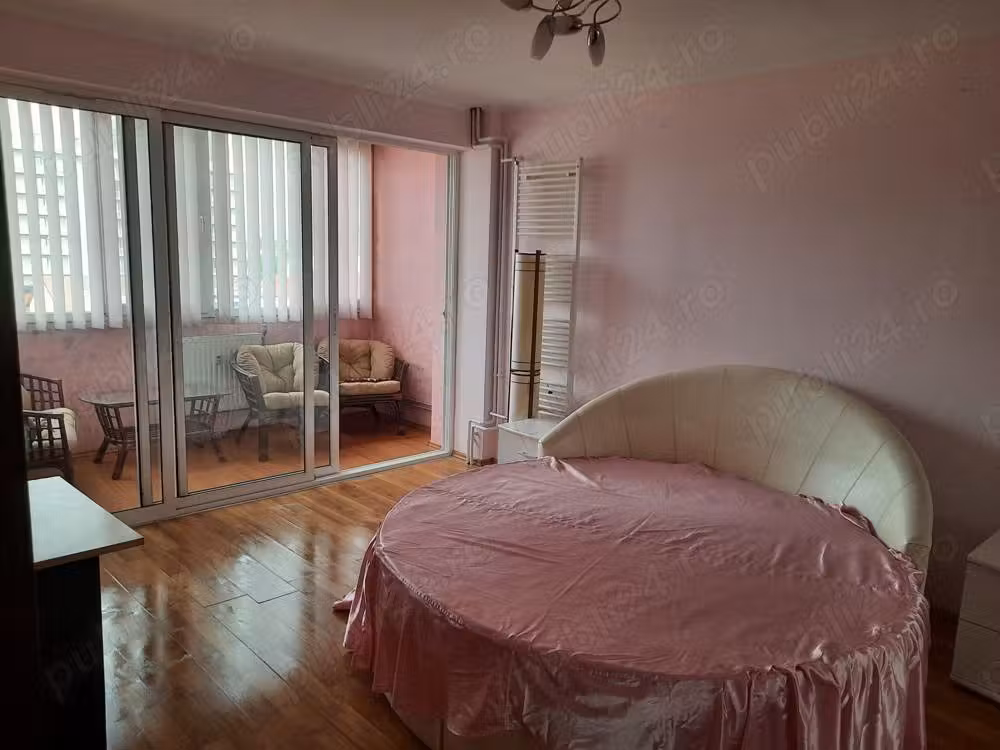 Inchiriez apartament 2 Dormitoare si living+bucatarie Cantemir