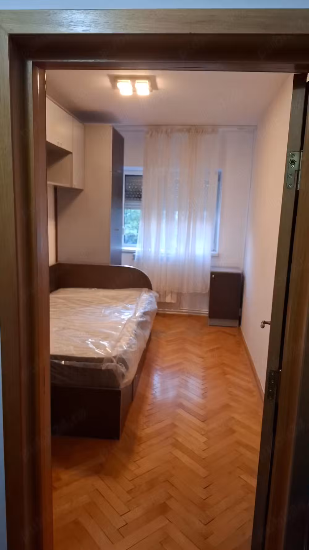 Apartament 3 camere de inchiriat
