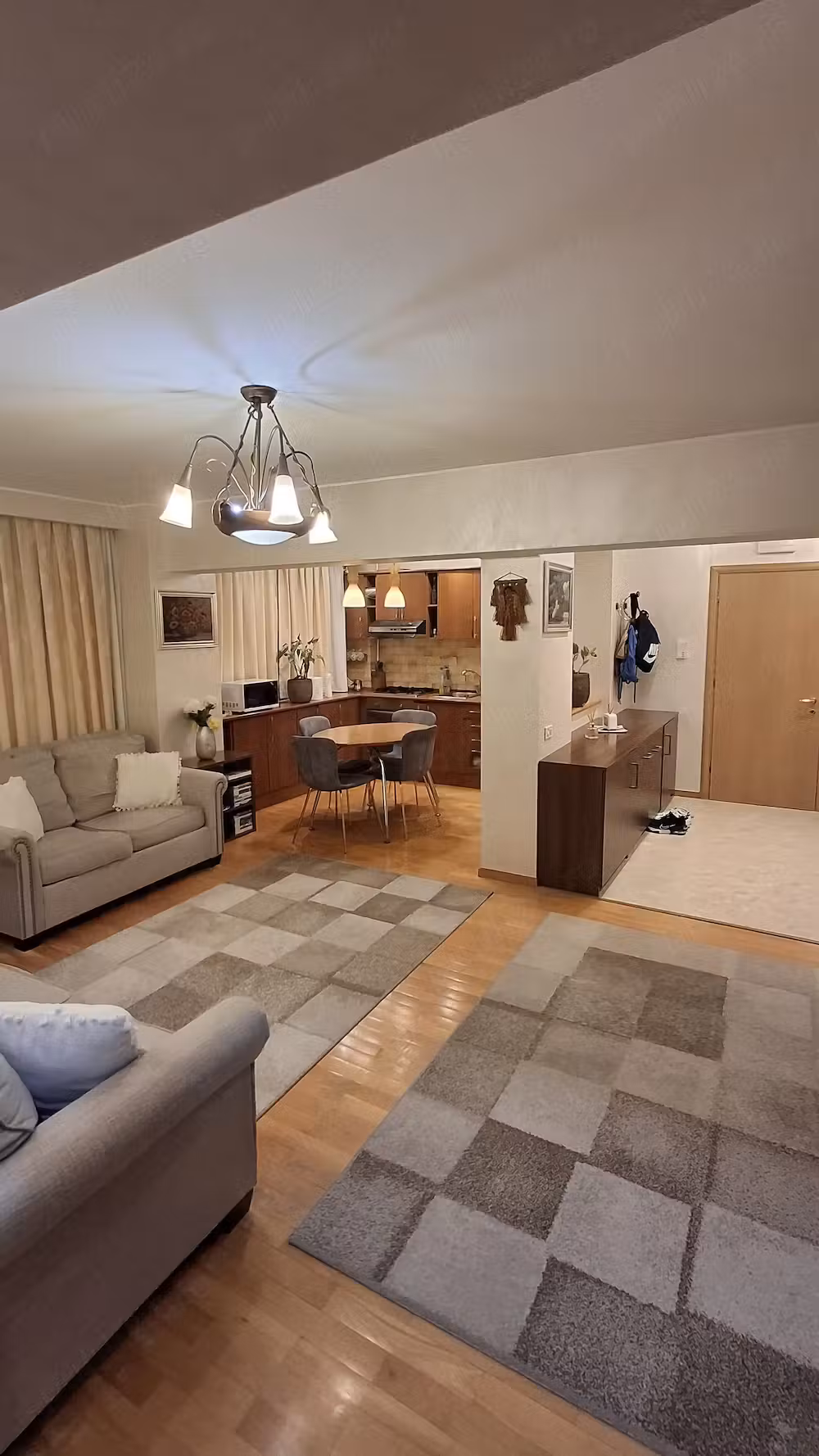 De vanzare apartament 2 camere sector 3