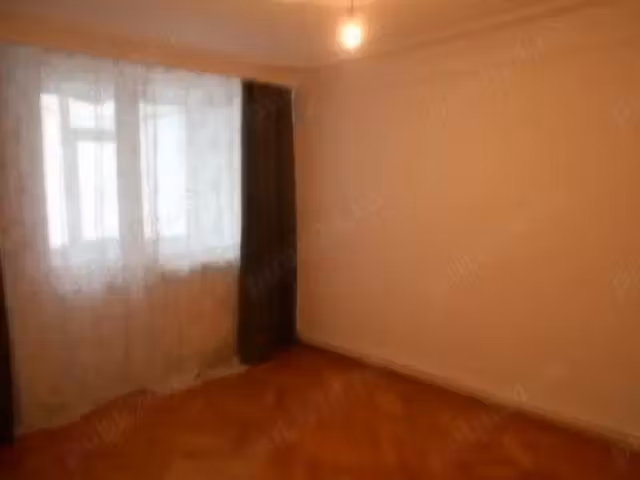 Apartament decomandat Darmanesti
