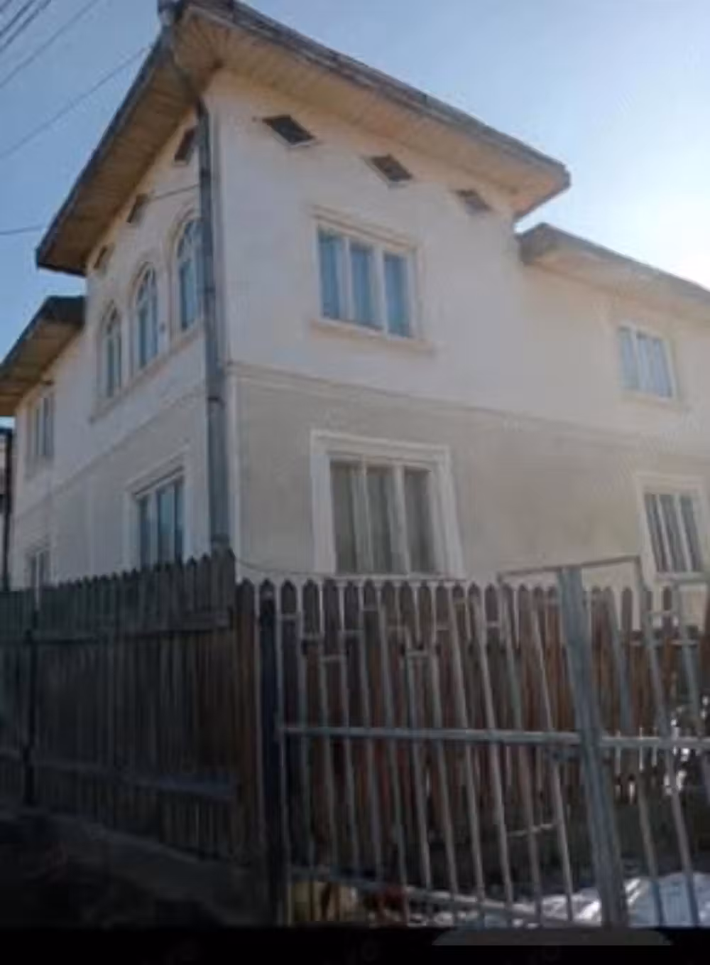Vand etajul unei case in Vatra Dornei!