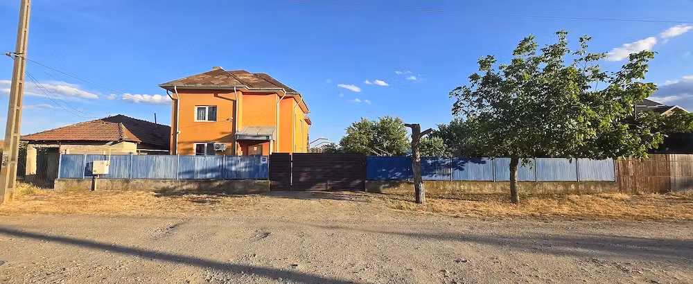 Casă · 6 camere · 180 m², Corabia, Corabia