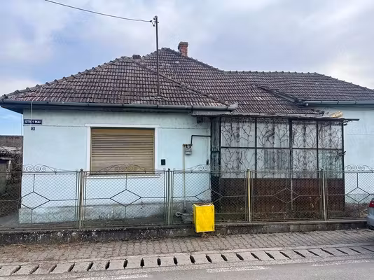Casă Iernut