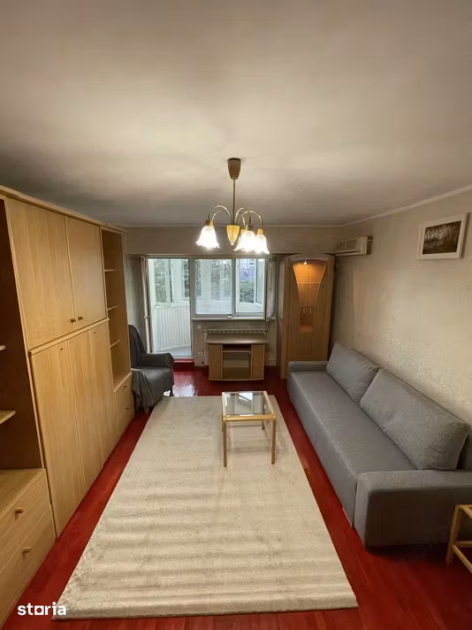 Garsonieră Piata Muncii