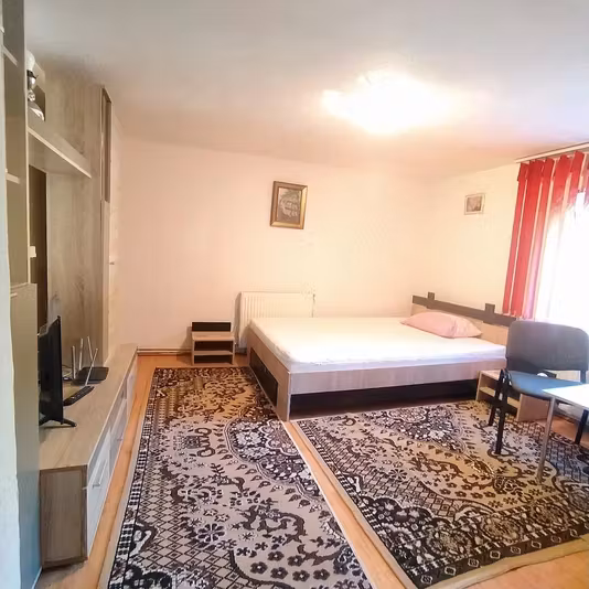Garsonieră Poarta Schei