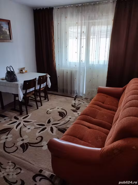 Apartament Husi