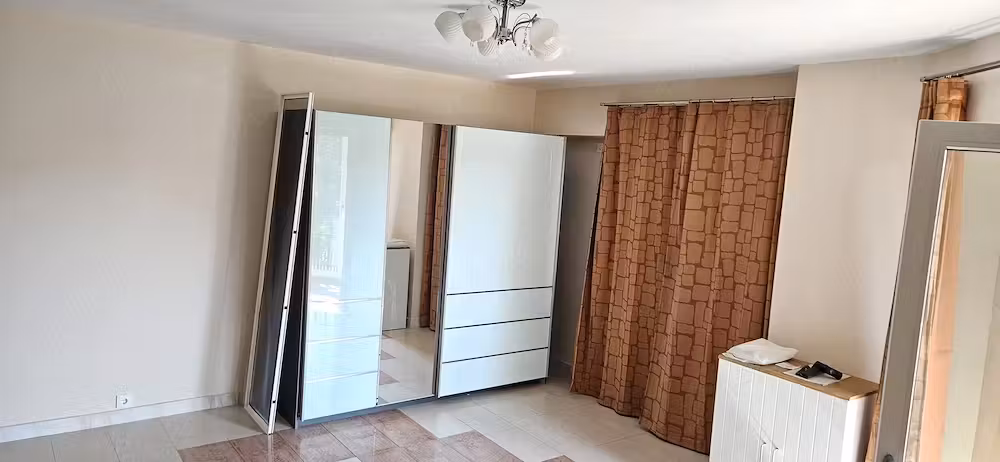 Garsoniera de inchiriat de la proprietar(exclus agentii)