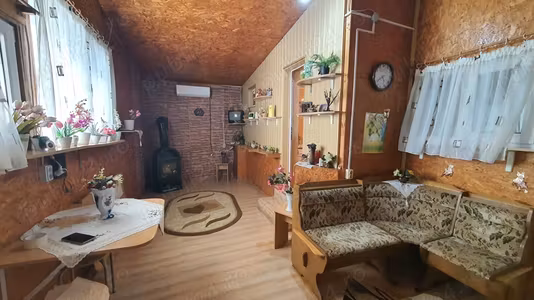 Casă Peretu