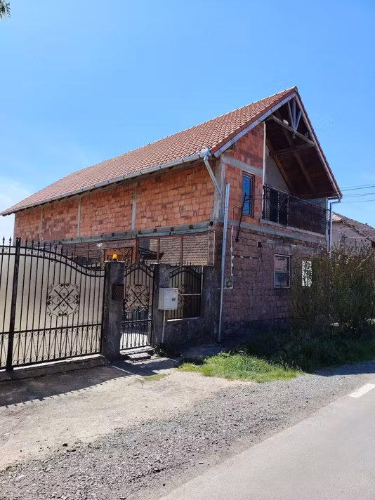 Casă Futok