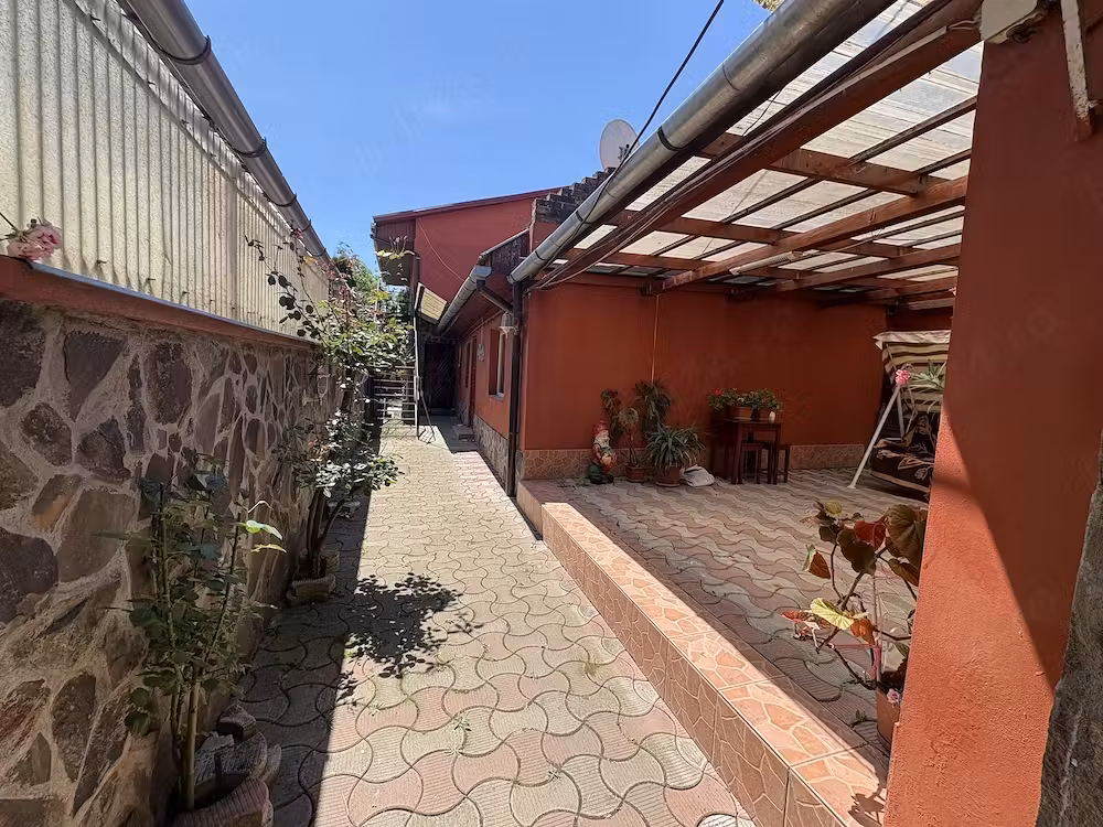Proprietar vand casa in Lugoj.