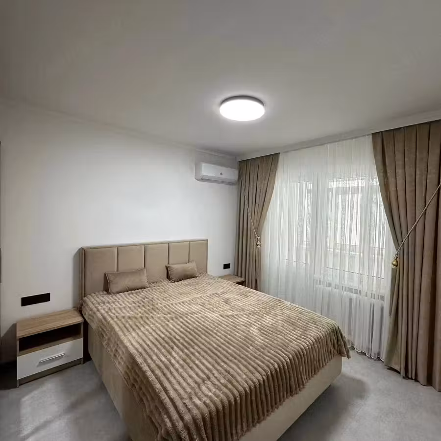 Garsoniera de inchiriat in zona Unirii