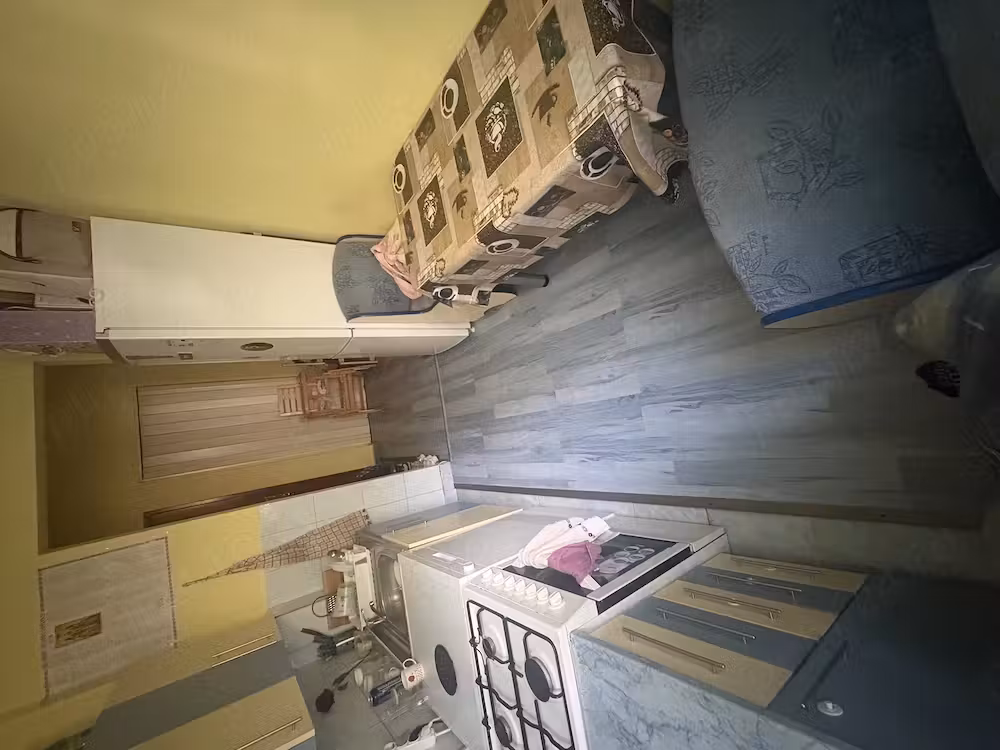 PF vând apartament 2 camere