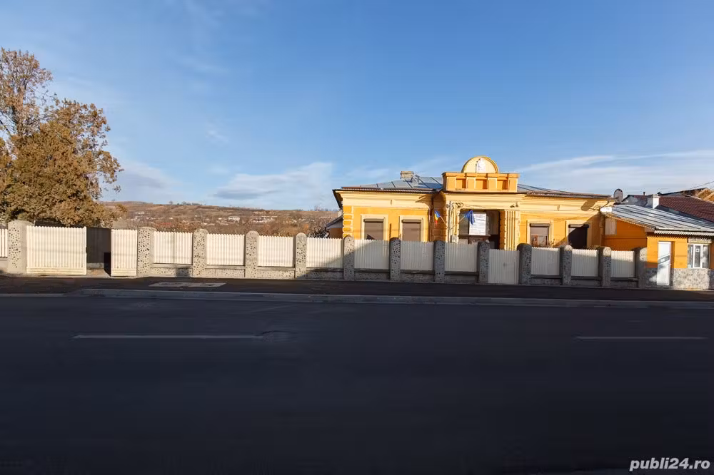 Casa de vanzare - fost Conac boieresc
