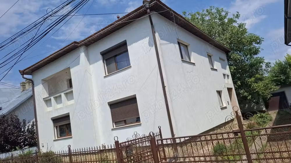Casa de vanzare zona rezidentiala