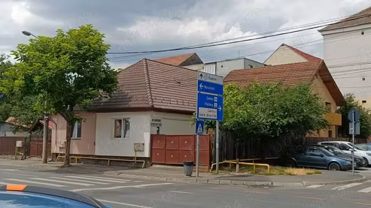 Casă Vasile%2bAaron