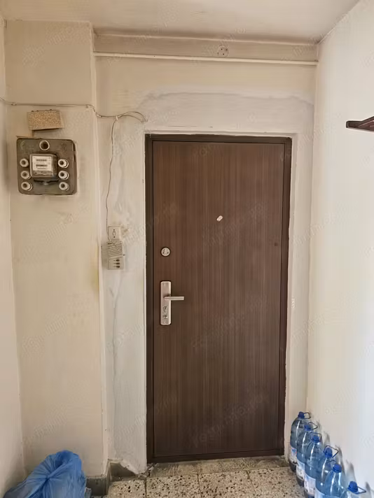 Apartament Titan