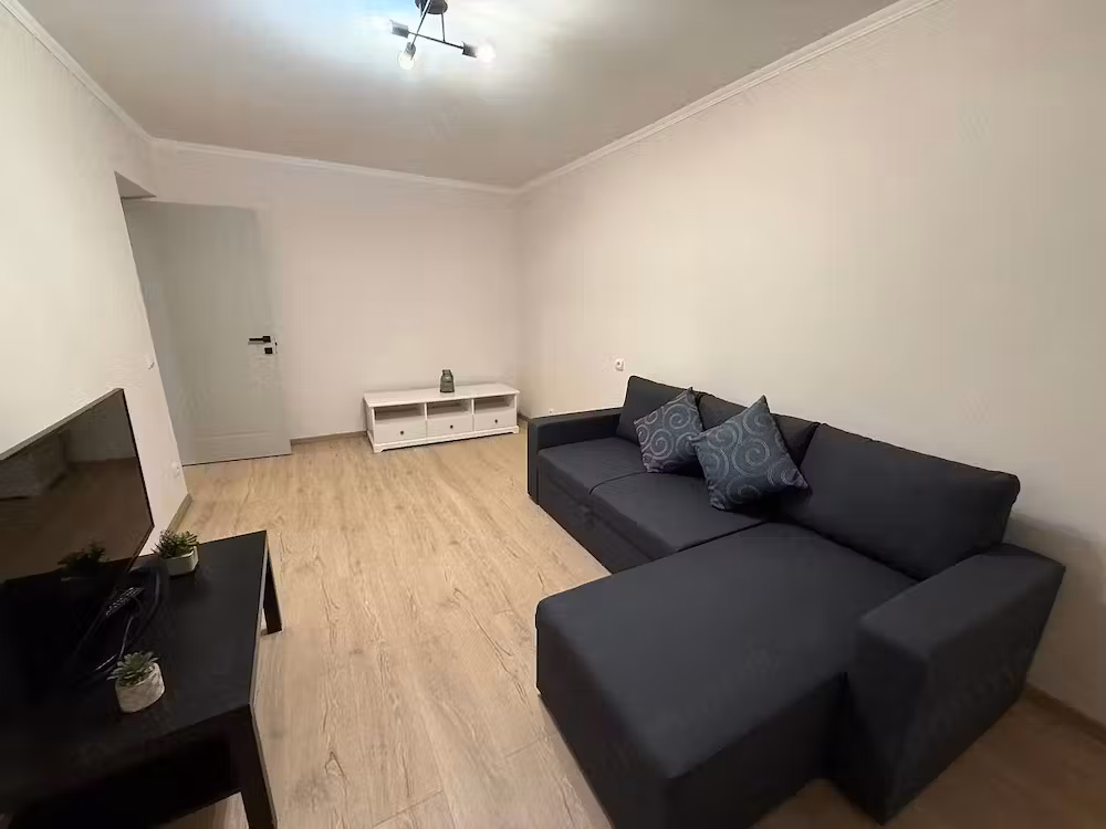 Garsoniera de inchiriat in zona Lujerului