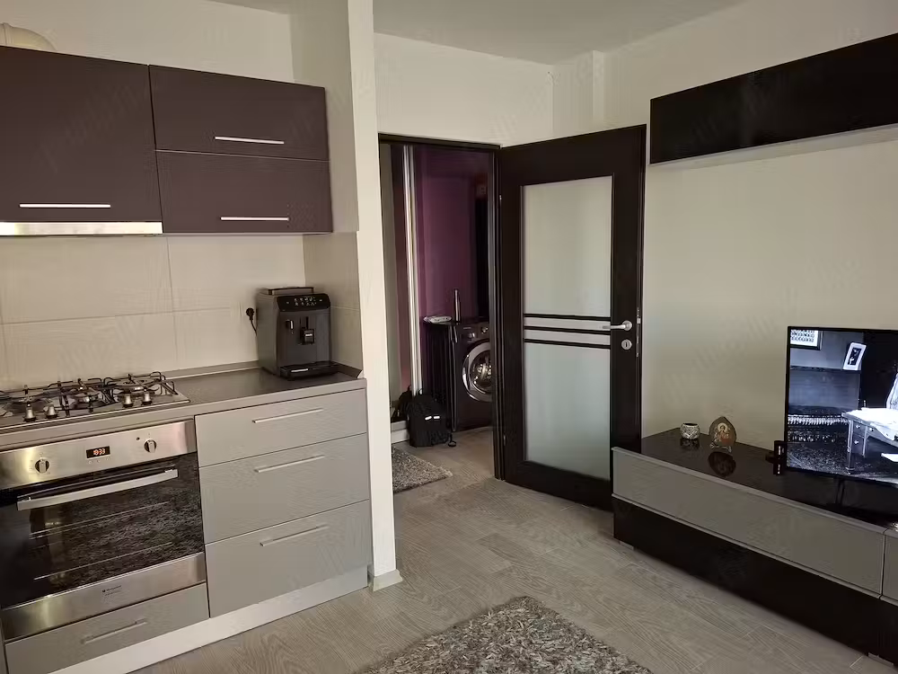 Închiriez Apartament 2 camere, Compozitori, termen lung