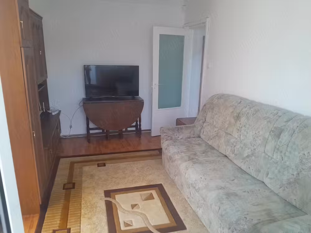 Inchiriere apartament 2 camere Dambu Pietros