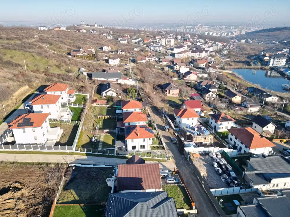 Direct PROPRIETAR, case individuale, S+P+1, Hlincea - man. Cetatuia